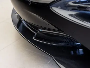 MCLAREN 720S Spider
