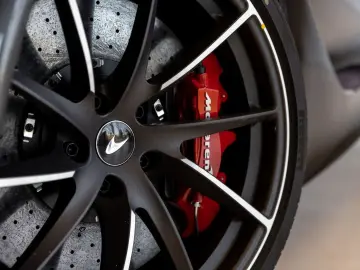 MCLAREN 720S Spider