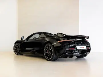MCLAREN 720S Spider