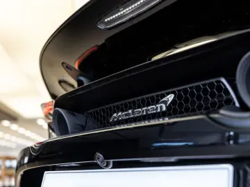 MCLAREN 720S Spider
