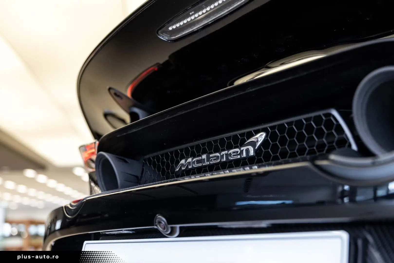MCLAREN 720S Spider