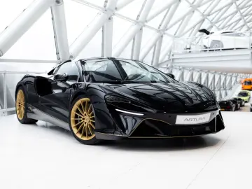 MCLAREN Artura Spider 3.0 V6 Plug-in   JPS Livery   Tech