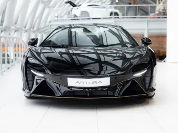 MCLAREN Artura Spider 3.0 V6 Plug-in   JPS Livery   Tech