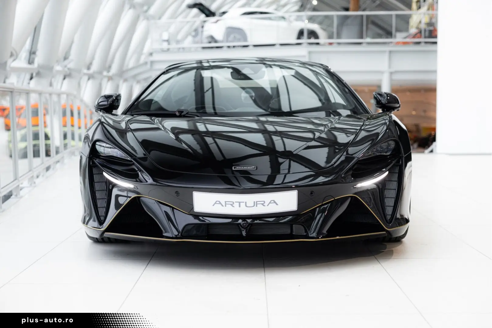 MCLAREN Artura Spider 3.0 V6 Plug-in   JPS Livery   Tech