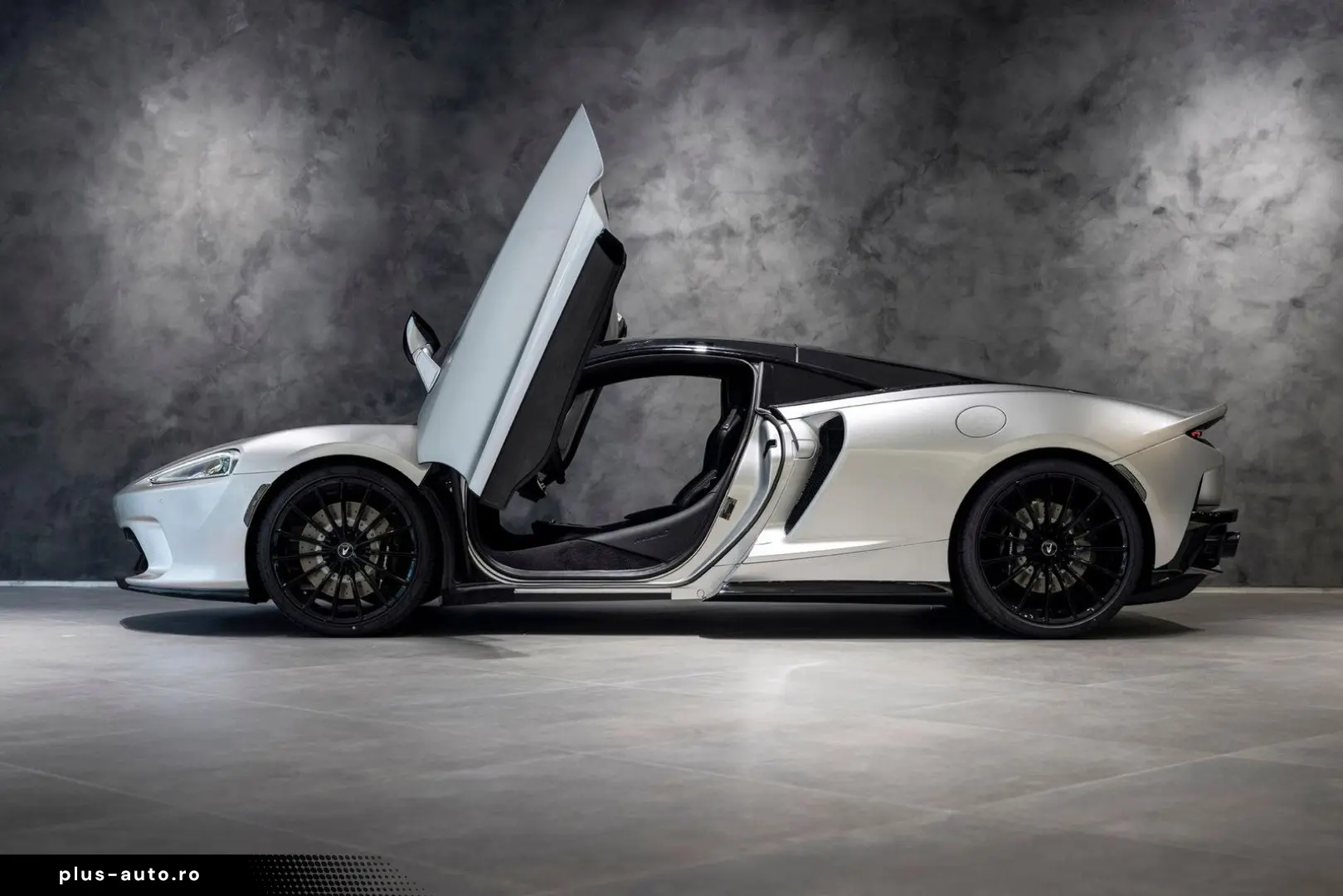 MCLAREN GT
