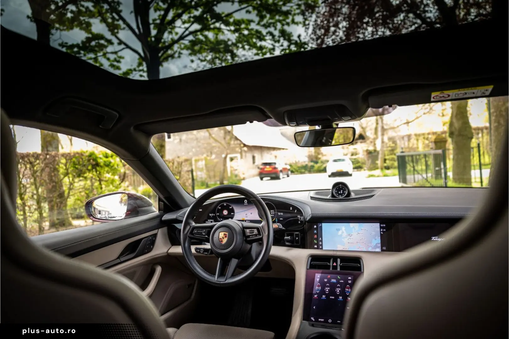 PORSCHE Taycan Cross Turismo 4 93 kWh Panorama 18-Wegs S