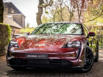 PORSCHE Taycan Cross Turismo 4 93 kWh Panorama 18-Wegs S