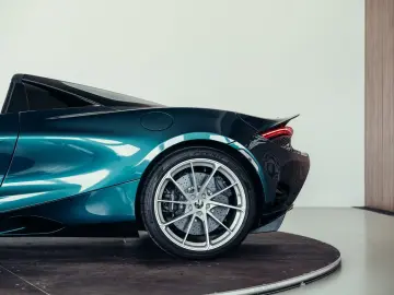 MCLAREN 750S Spider  MwSt.  Elite Paint Serpentine
