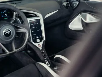 MCLAREN 750S Spider  MwSt.  Elite Paint Serpentine