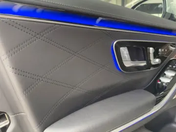 MAYBACH Mercedes Benz S680 Maybach V12 High-End -Paket