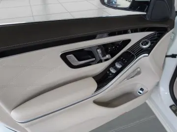 MAYBACH S 680 4M  elek.Fondtüren 4Sitzer NP270T€