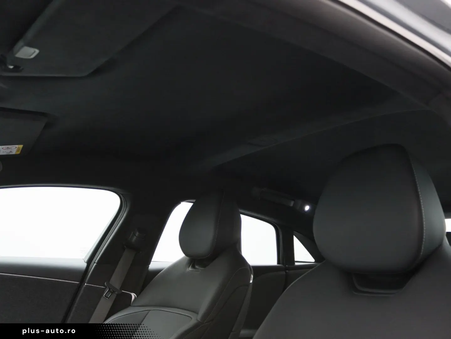 LUCID Air Pure AWD