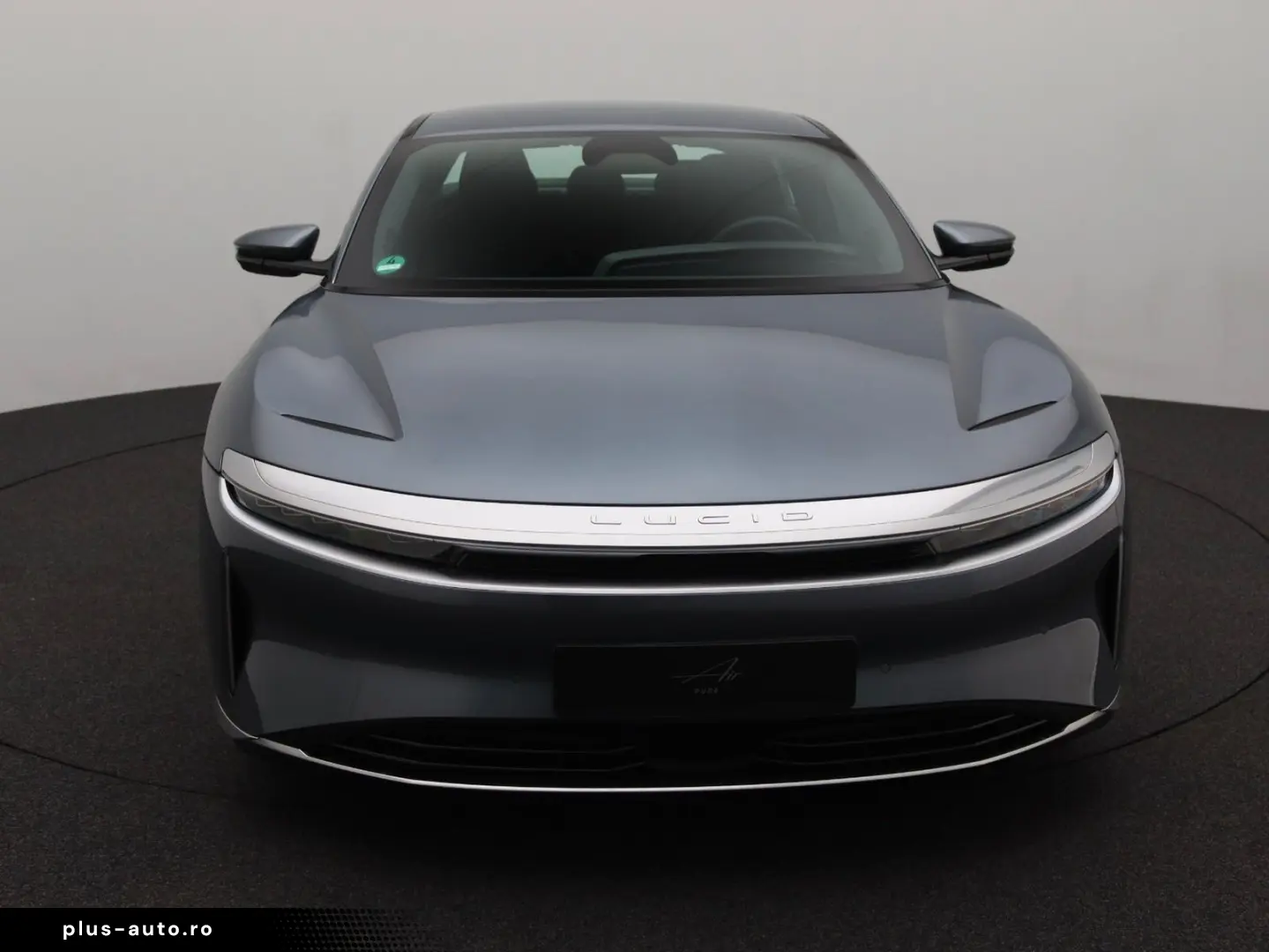 LUCID Air Pure AWD
