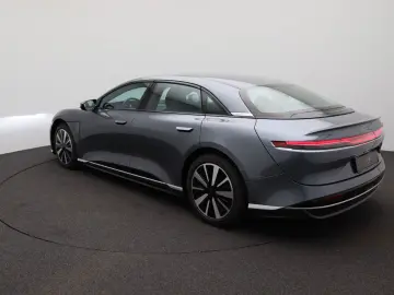 LUCID Air Pure AWD