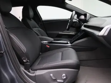 LUCID Air Pure AWD