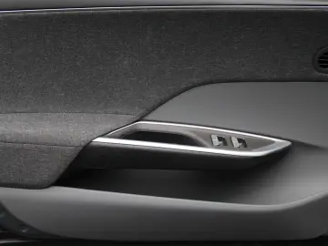LUCID Air Pure AWD