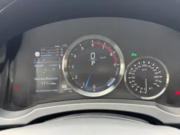 LEXUS RC F Advantage  V8 Saugmotor 464PS Mark Levinson