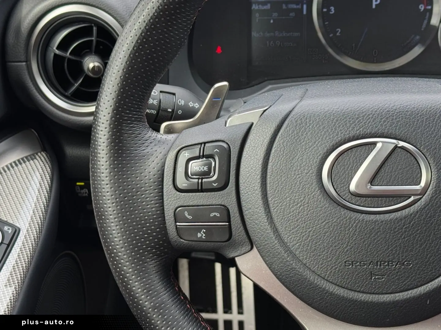 LEXUS RC F Advantage  V8 Saugmotor 464PS Mark Levinson