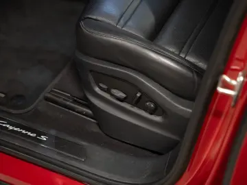 PORSCHE Cayenne S Massage 4SeatsVentilation 360 SoftClose