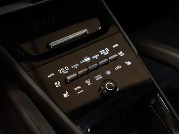 PORSCHE Cayenne S Massage 4SeatsVentilation 360 SoftClose