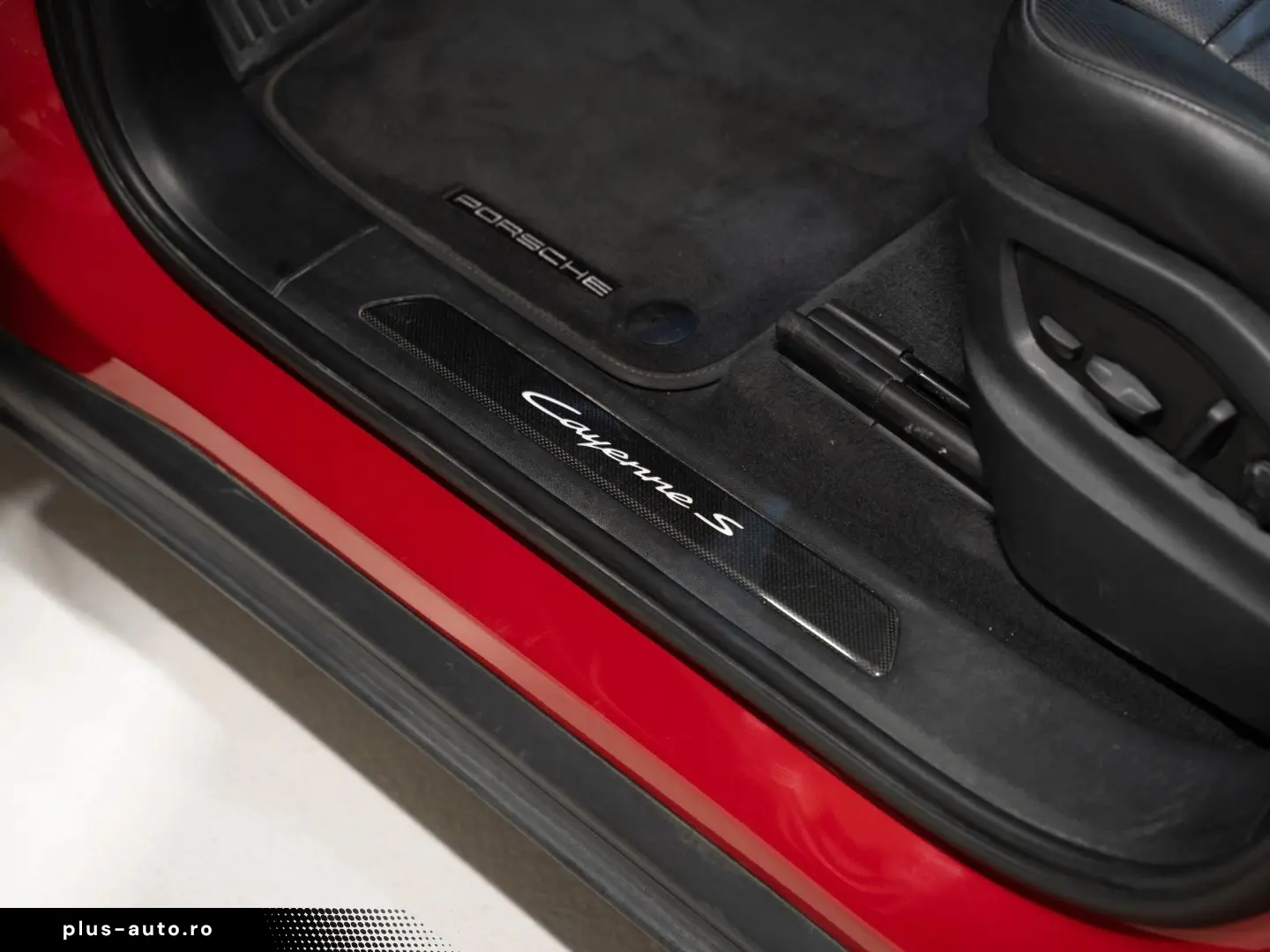 PORSCHE Cayenne S Massage 4SeatsVentilation 360 SoftClose