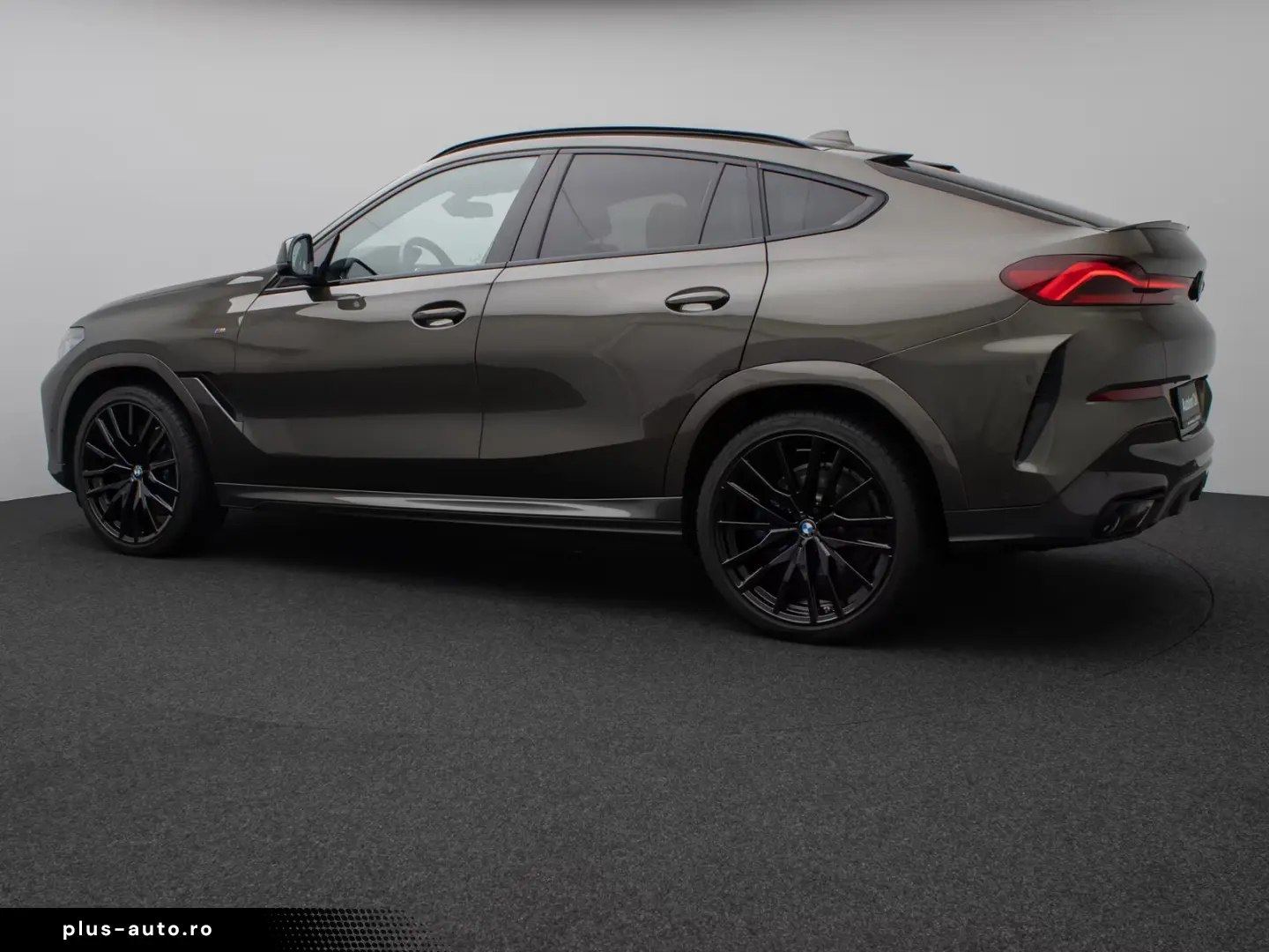 BMW X6 M50i Individual Panorama