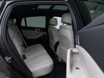 BMW X6 M50i Individual Panorama