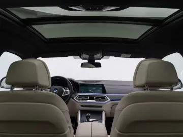 BMW X6 M50i Individual Panorama