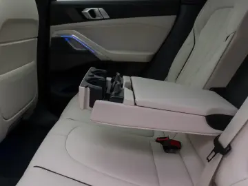 BMW X6 M50i Individual Panorama