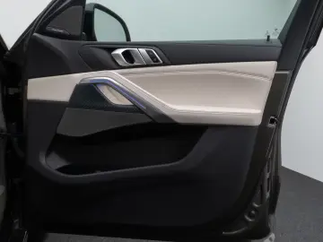 BMW X6 M50i Individual Panorama