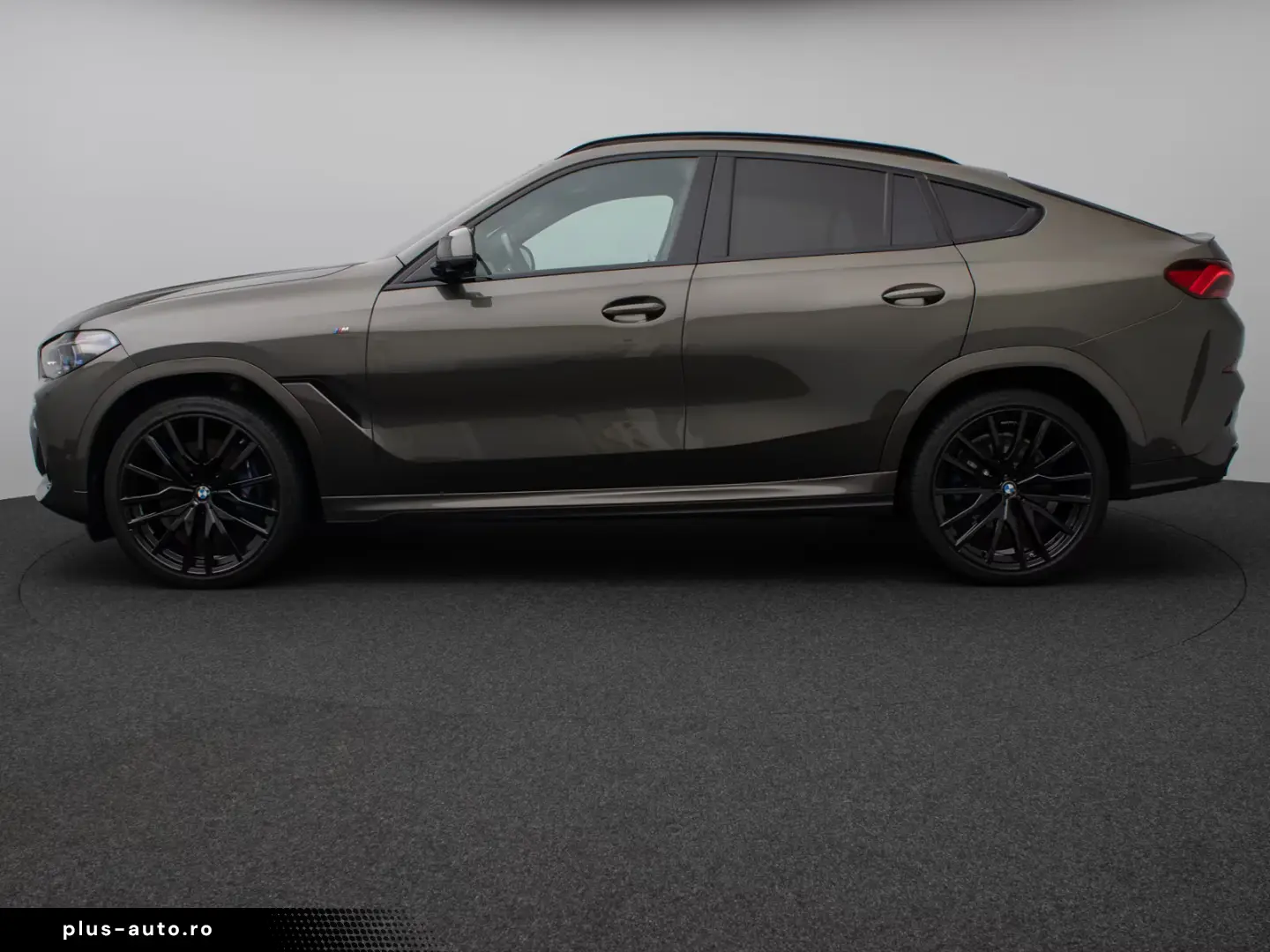 BMW X6 M50i Individual Panorama