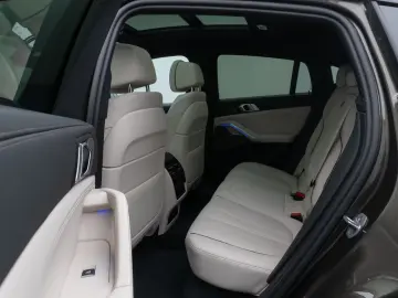 BMW X6 M50i Individual Panorama