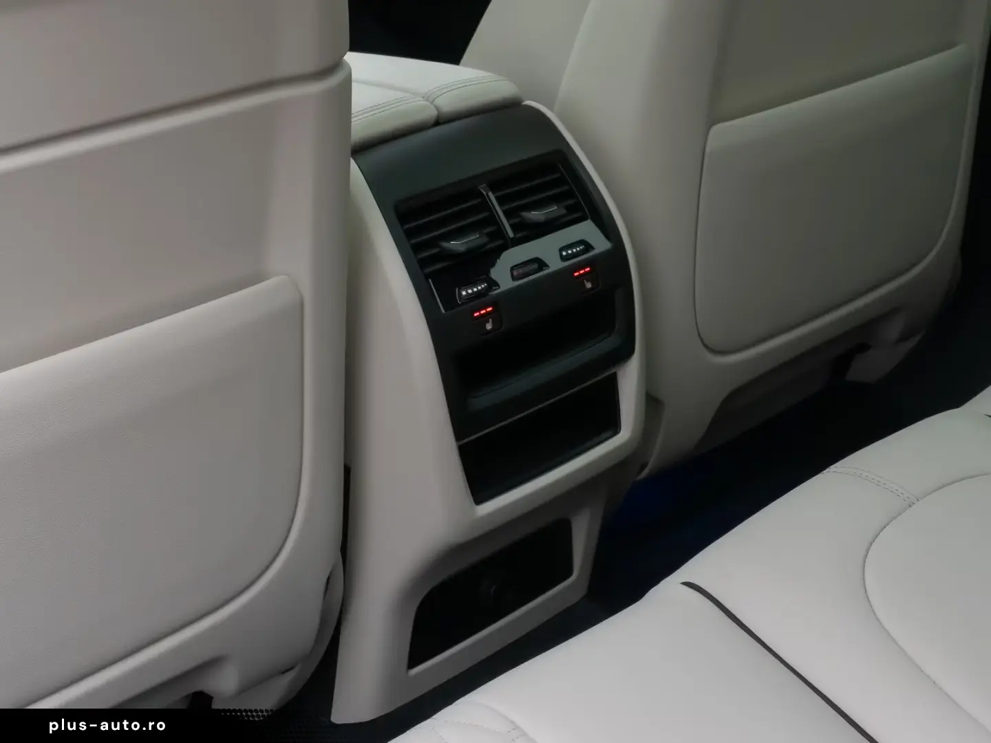 BMW X6 M50i Individual Panorama