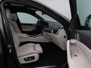BMW X6 M50i Individual Panorama