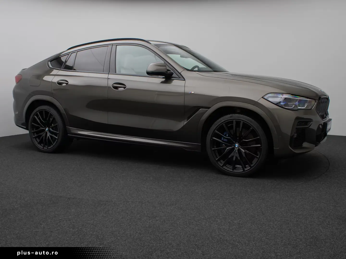 BMW X6 M50i Individual Panorama