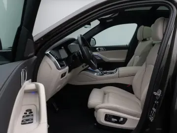 BMW X6 M50i Individual Panorama