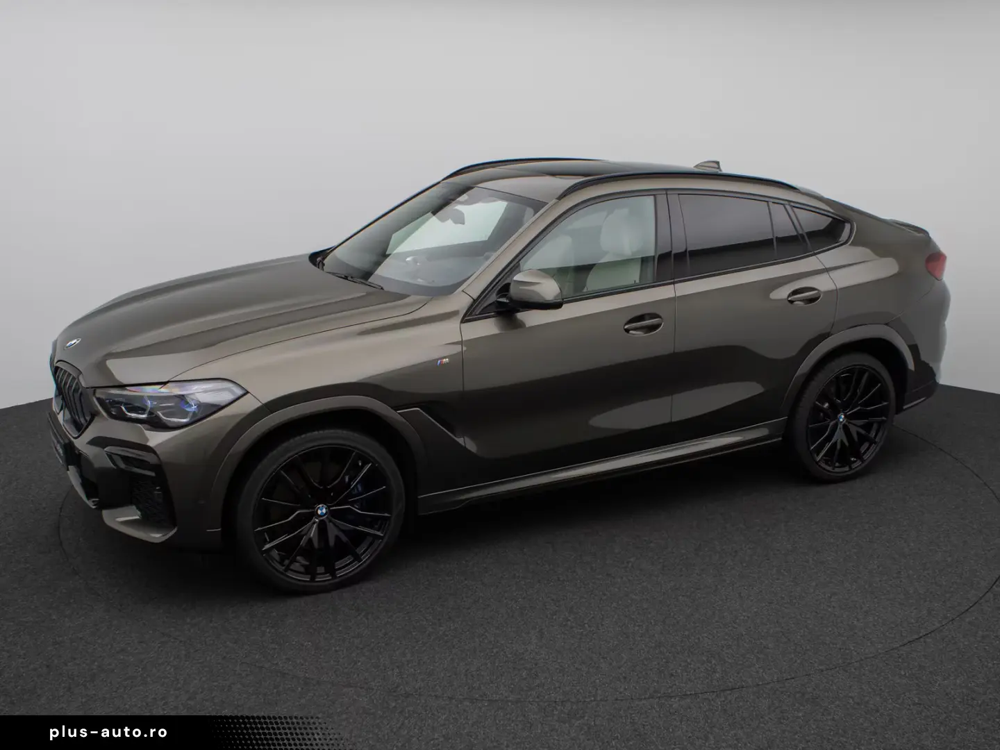 BMW X6 M50i Individual Panorama