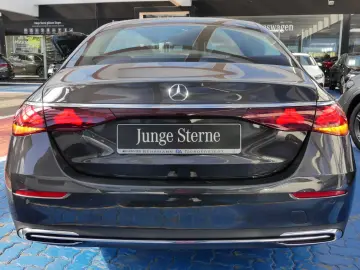 MERCEDES-BENZ E 200 Avantgarde