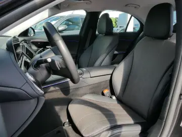 MERCEDES-BENZ E 200 Avantgarde