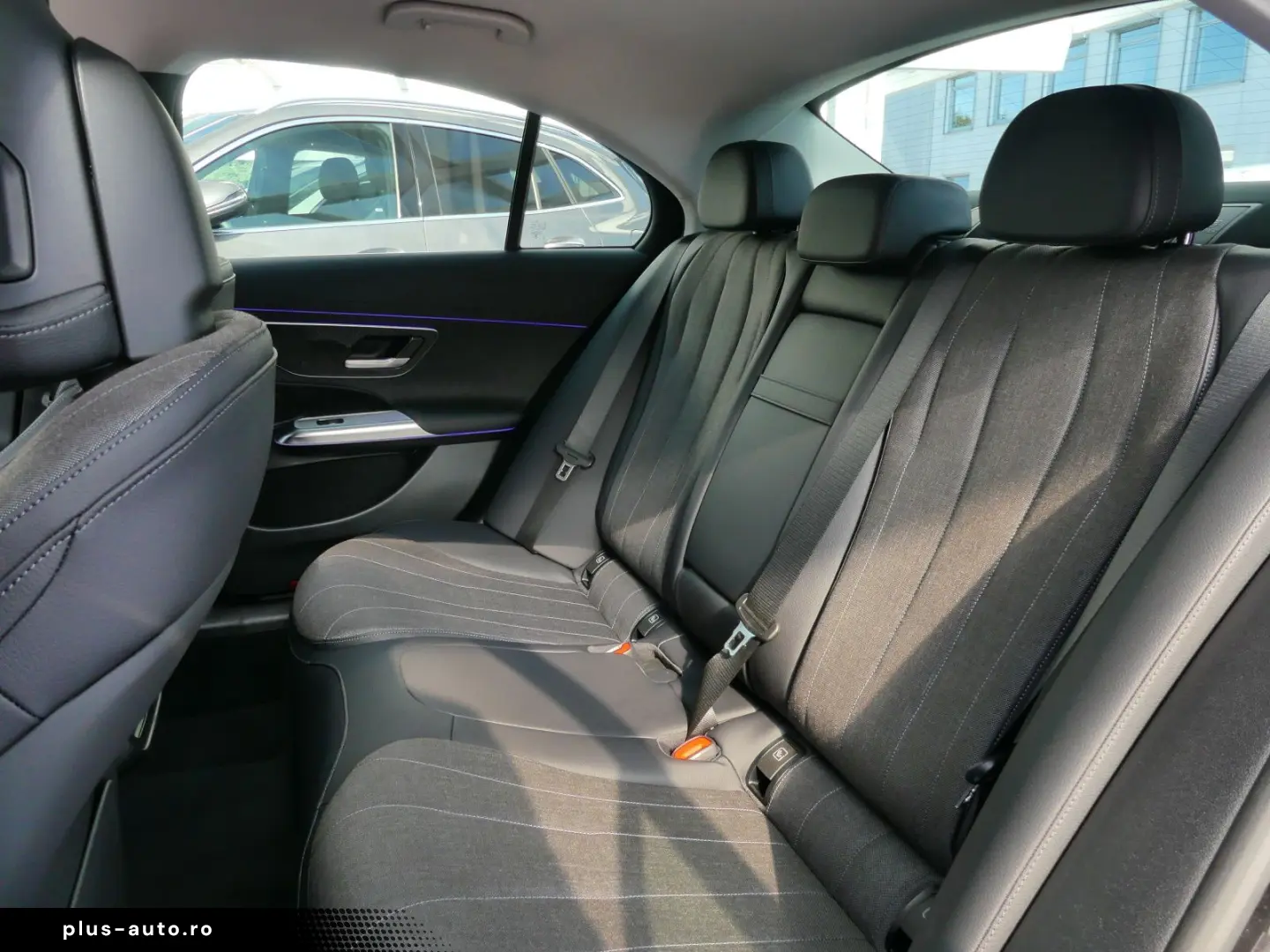MERCEDES-BENZ E 200 Avantgarde