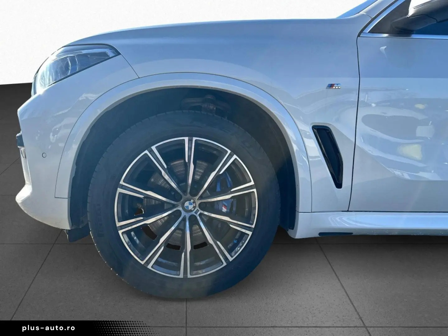 BMW X5 xDr30d MSpo SoftClose DisplayKey DAProf HUD Panoramic