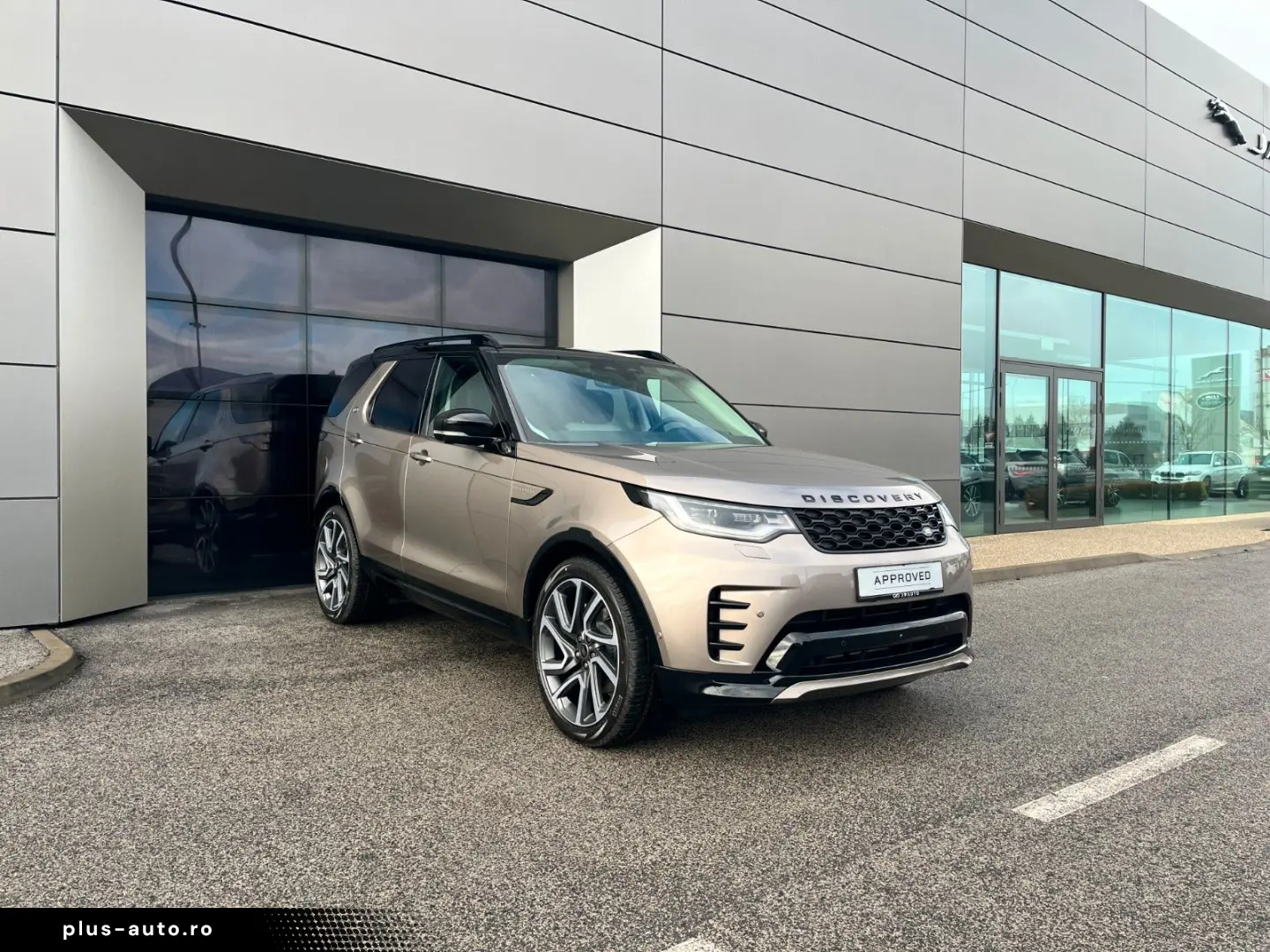 LAND ROVER Discovery 5 Dynamic SE D250 AWD