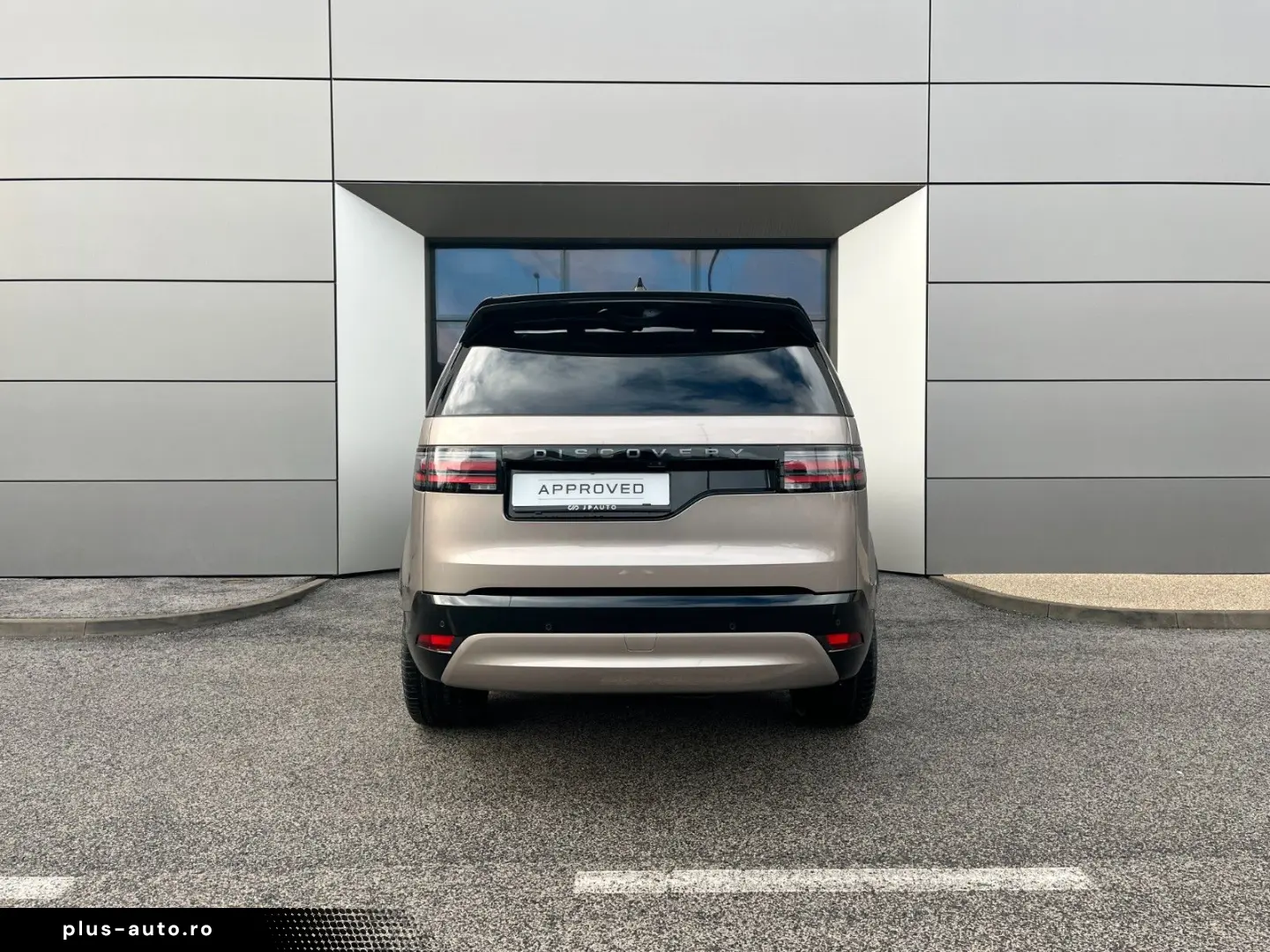 LAND ROVER Discovery 5 Dynamic SE D250 AWD