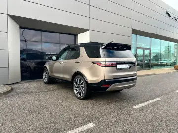 LAND ROVER Discovery 5 Dynamic SE D250 AWD