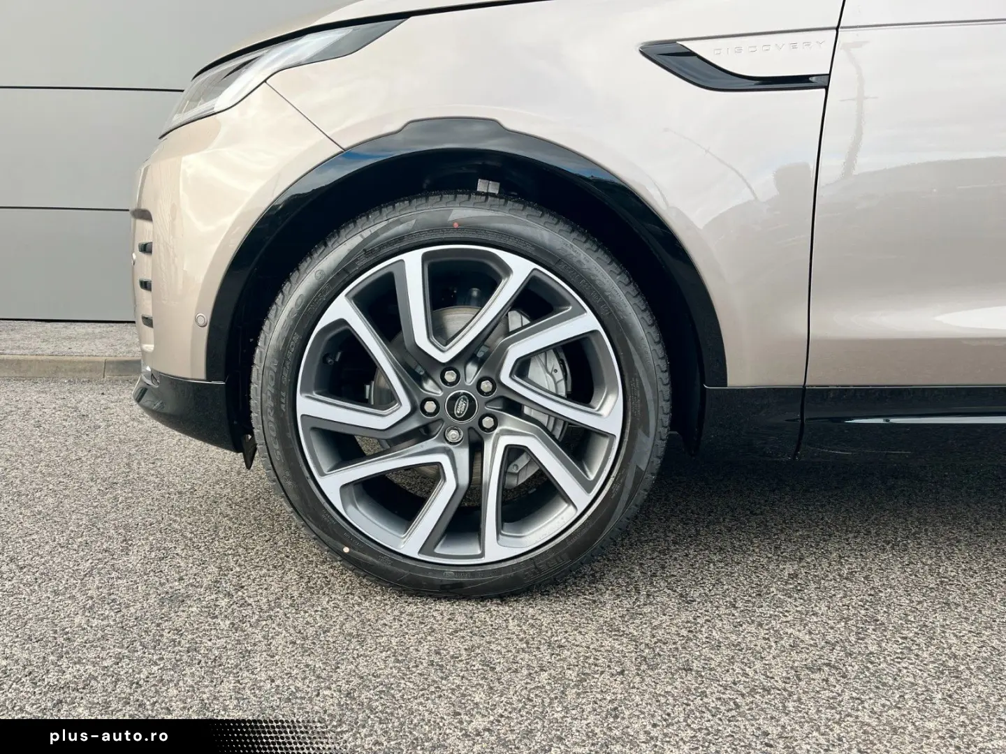 LAND ROVER Discovery 5 Dynamic SE D250 AWD