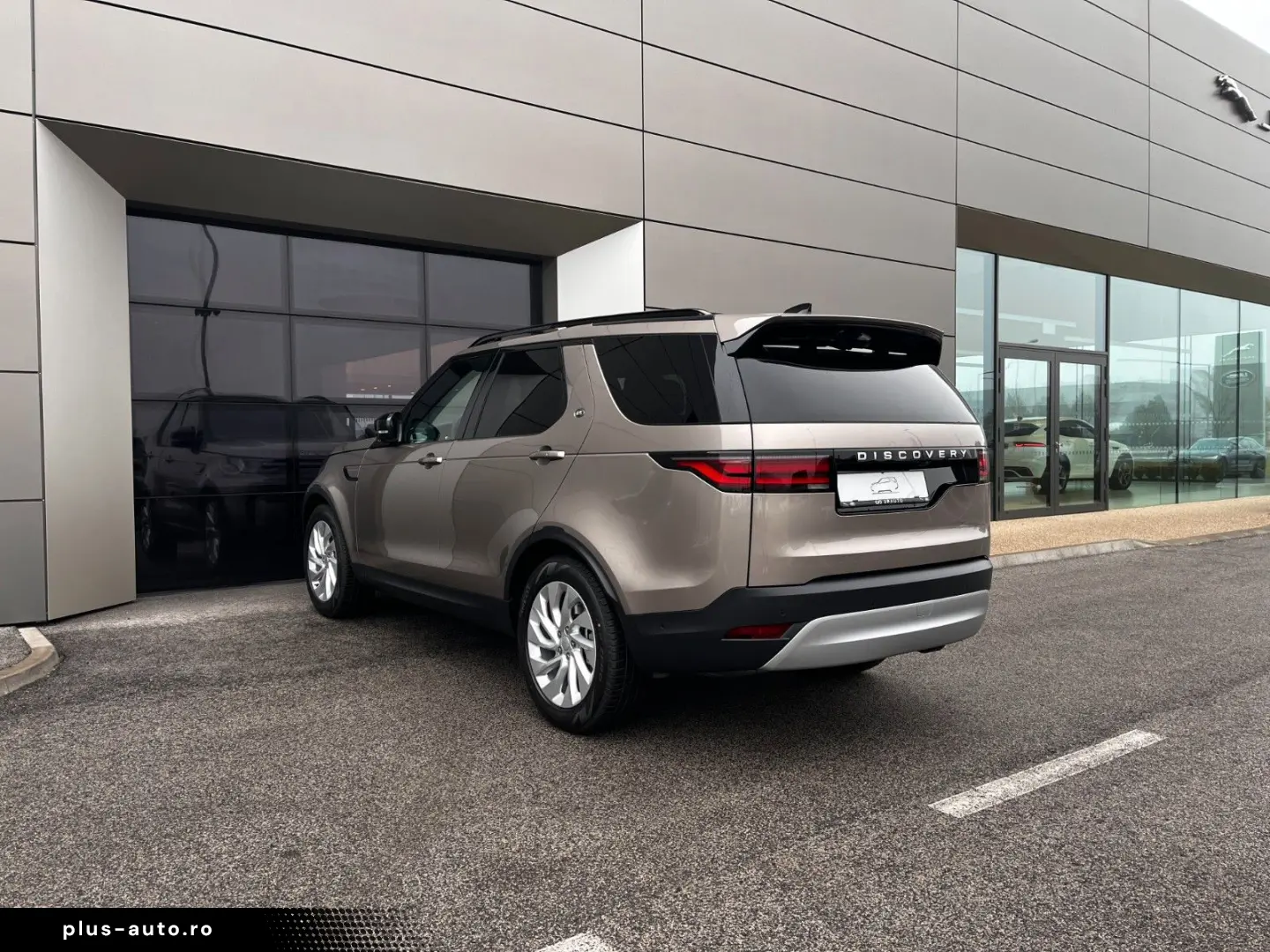 LAND ROVER Discovery 5 S D250 AWD