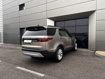 LAND ROVER Discovery 5 S D250 AWD