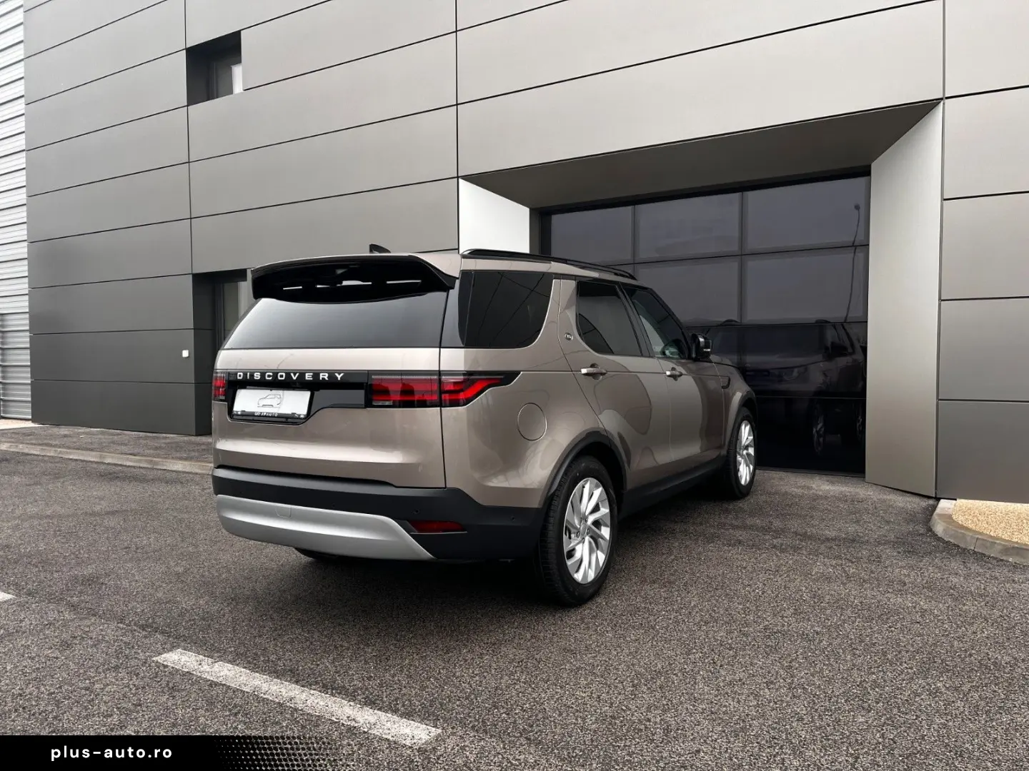 LAND ROVER Discovery 5 S D250 AWD