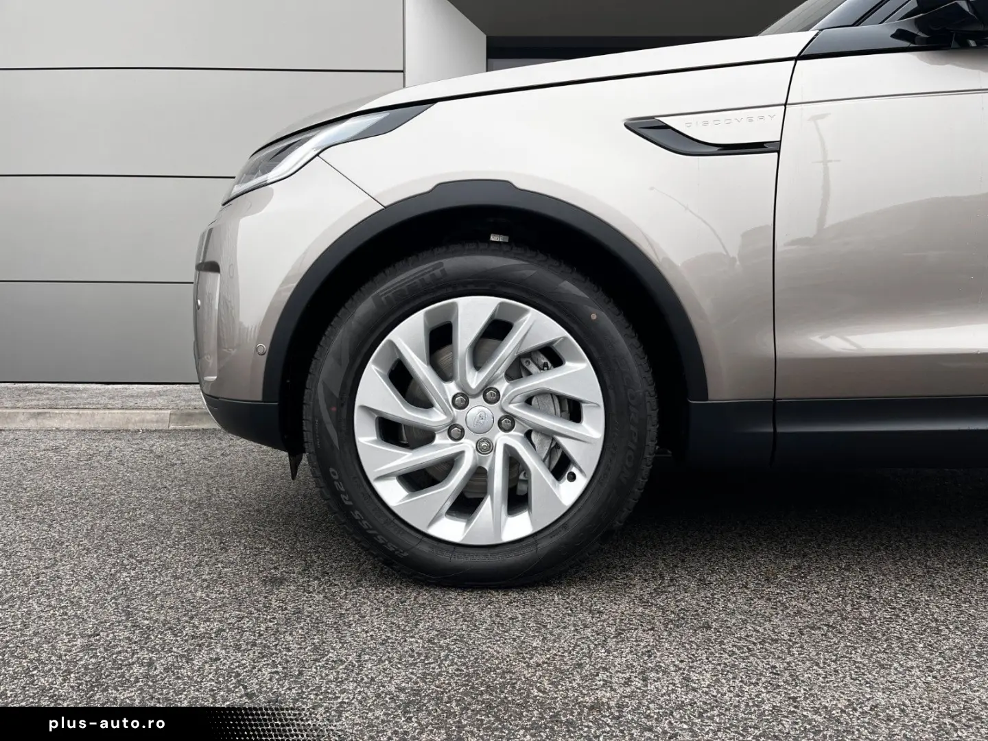 LAND ROVER Discovery 5 S D250 AWD