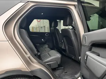 LAND ROVER Discovery 5 S D250 AWD